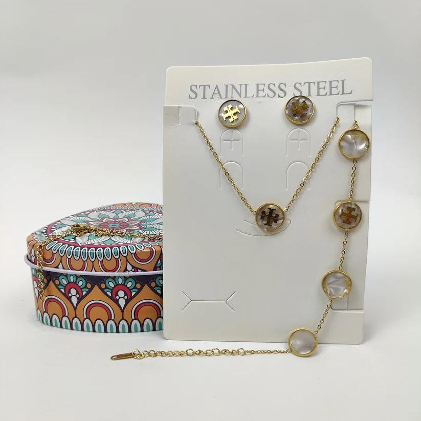 Golden Emblem Pearl Set