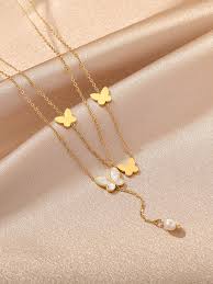 Golden Flight Pearl Necklace