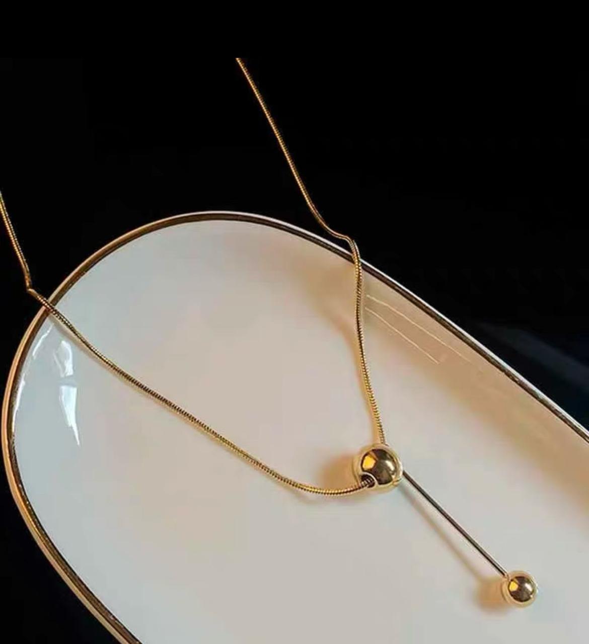 Golden Sphere on Fine Line