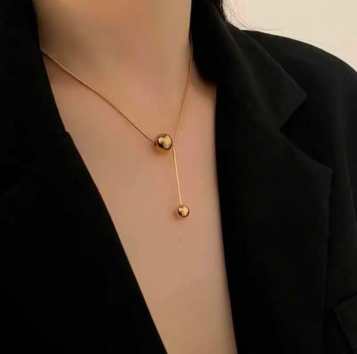 Golden Sphere on Fine Line