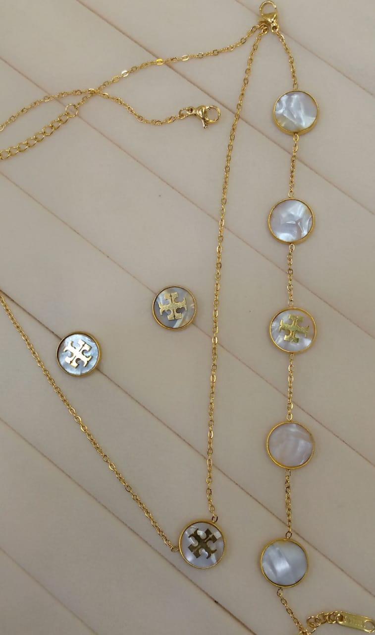 Golden Emblem Pearl Set