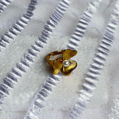 Golden Petal Pearl Ring