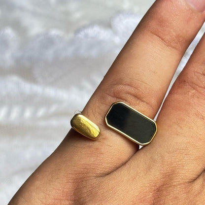 Bold Horizon Split Ring