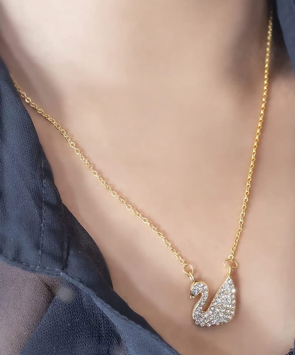 White and Black Swan Stainless Steel Pendant Necklace