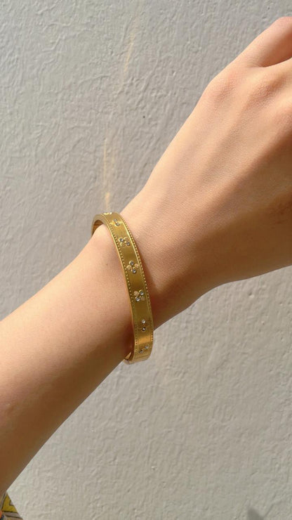 Starry Grace Gold Bangle