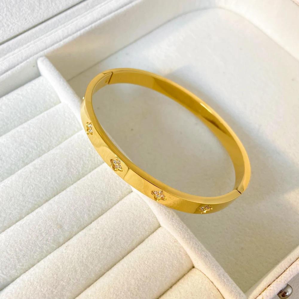 Bangle Bracelet Clover with Zircons (Unisex)