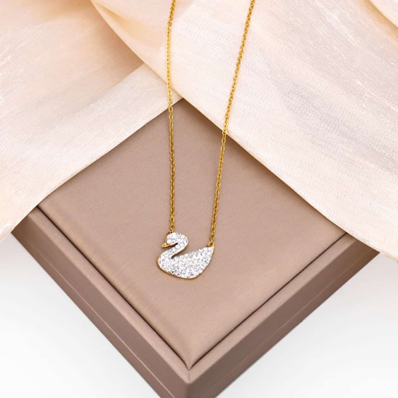 White and Black Swan Stainless Steel Pendant Necklace