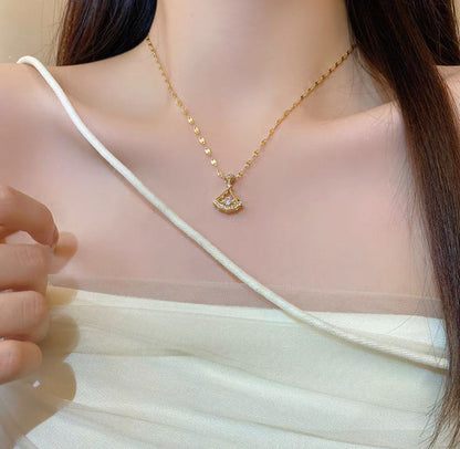 Golden Bloom Diamond Pendant