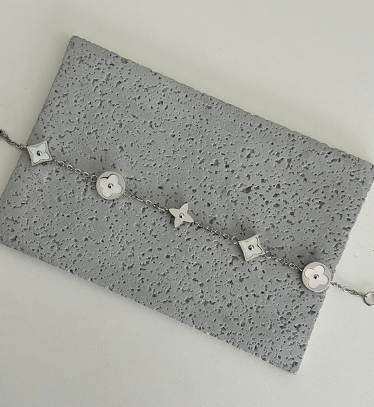 Petal Flower Grace Link Bracelet