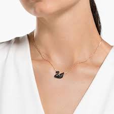 White and Black Swan Stainless Steel Pendant Necklace