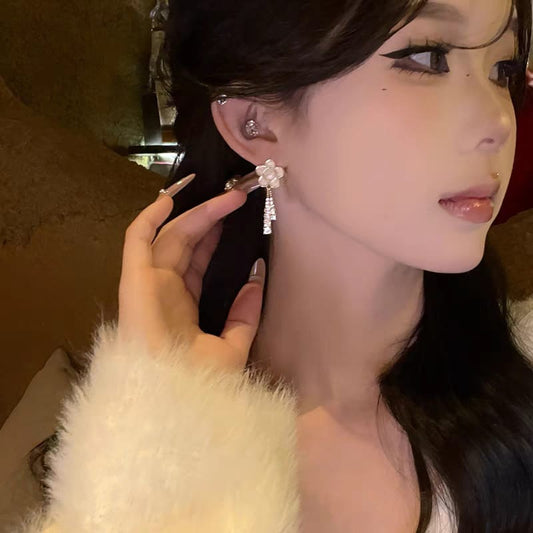 Crystal Bloom Drop Earing